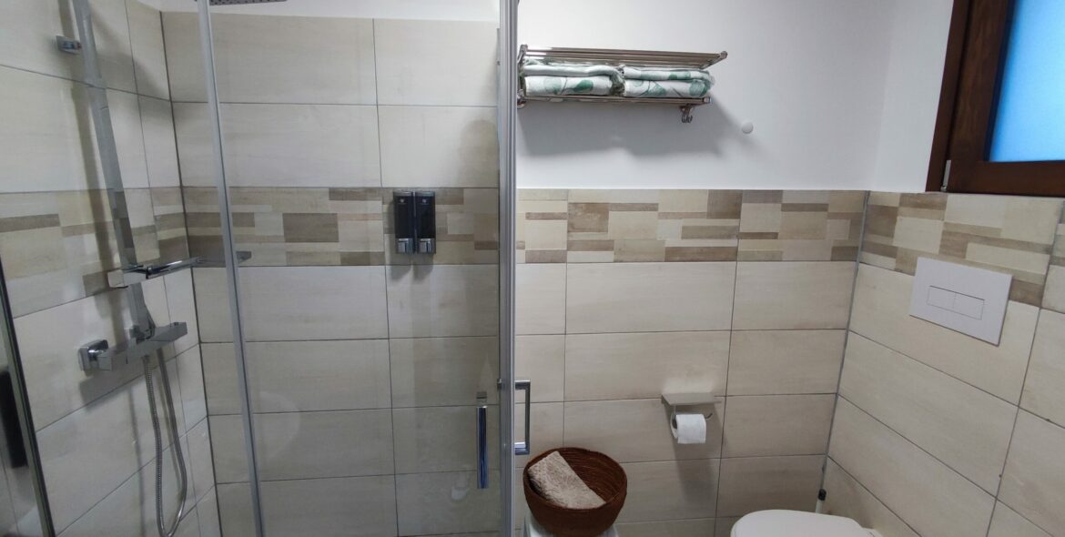 bathroom_3