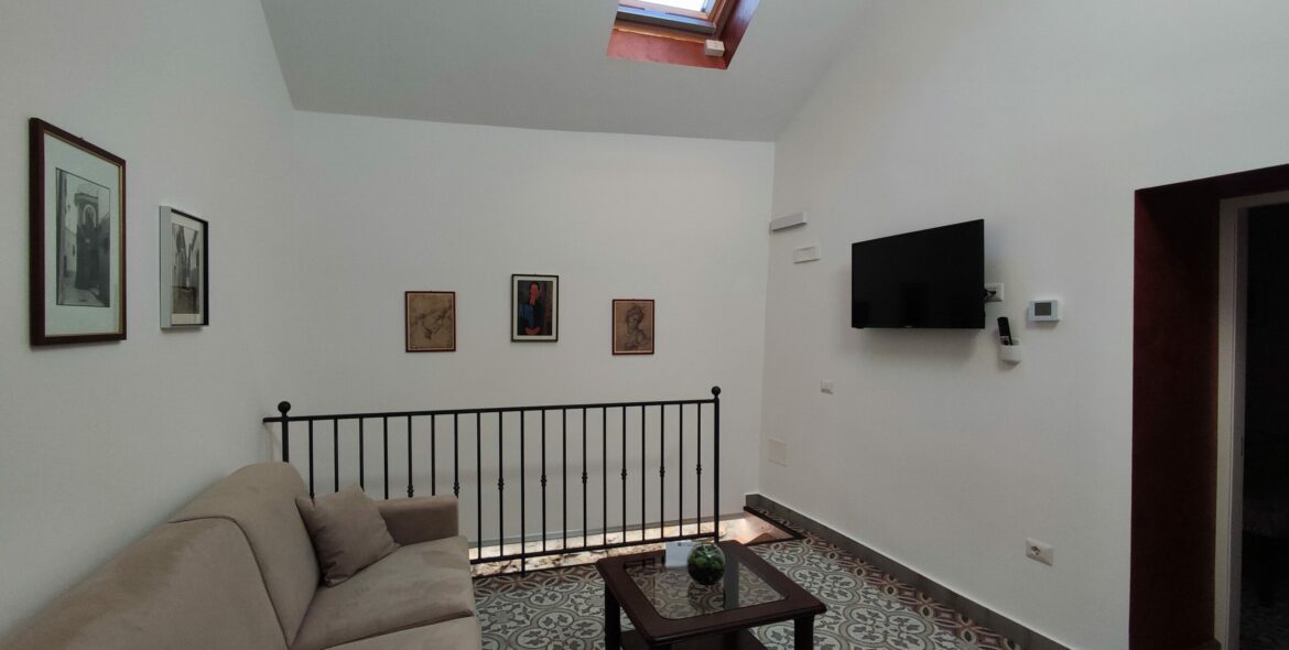 bedroom_sofa