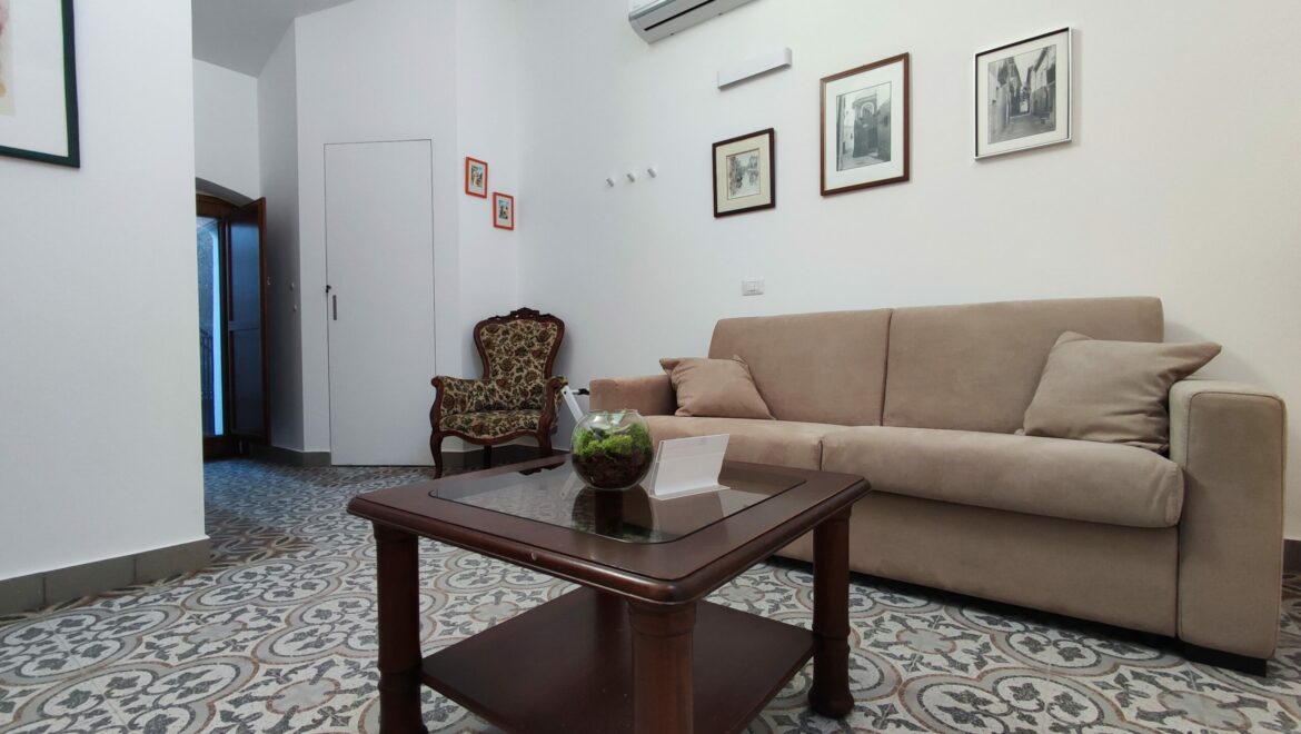 bedroom_sofa_2